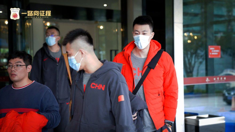 第45+1分钟，格里马尔多开出右路角球至禁区内，希克头球攻门顶进，3-0！